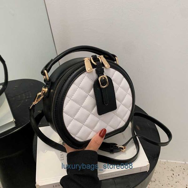 store wholesale handbag online export embroidery small bag women's 2023 new fashion texture handheld round net-red popular crossbody ca
store wholesale handbag online export embroidery small bag women's 2023 new fashion texture handheld round net-red popular crossbody ca