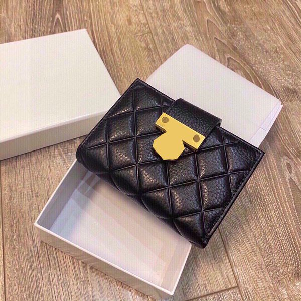 luxury designer mini bifold sqaure wallet bags card holder gold metal hardware tiny mini outdoor coin purse fashion street clutch 12x10cm wi, Red;black
luxury designer mini bifold sqaure wallet bags card holder gold metal hardware tiny mini outdoor coin purse fashion street clutch 12x10cm wi, Red;black