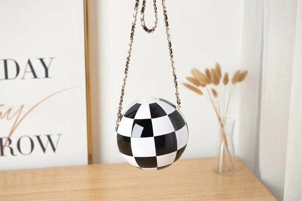 luxury designer coco minaudiere bag include slot mahine racking helmet bag bauble woman crossbody mini coin purse pouch cc chain bags evenin
luxury designer coco minaudiere bag include slot mahine racking helmet bag bauble woman crossbody mini coin purse pouch cc chain bags evenin