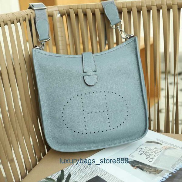 factory handbags are exported online leather women's bag summer 2023 popular fashion versatile lychee pattern foreign style one shoulde
factory handbags are exported online leather women's bag summer 2023 popular fashion versatile lychee pattern foreign style one shoulde