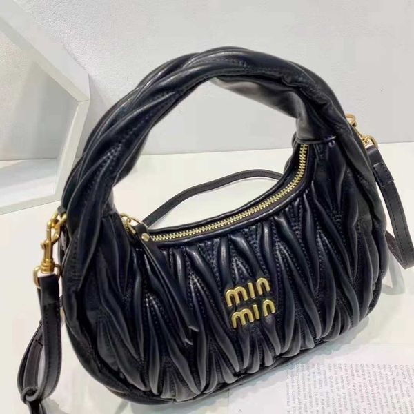 store clearance promotion handbag online export 2023 new miao family women's bag m armpit pleated cloud dumpling cross body
store clearance promotion handbag online export 2023 new miao family women's bag m armpit pleated cloud dumpling cross body