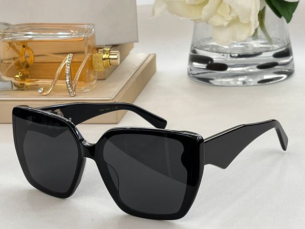 sunglasses for men and women summer 108 style anti-ultraviolet retro plate full frame fashion glasses random box 108x, White;black
sunglasses for men and women summer 108 style anti-ultraviolet retro plate full frame fashion glasses random box 108x, White;black