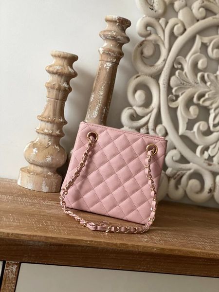 fashion bag crossbody bag tote bucket bag ox skin ball pattern caviar capacity large gold hardware can be cross-body portable four-color opt
fashion bag crossbody bag tote bucket bag ox skin ball pattern caviar capacity large gold hardware can be cross-body portable four-color opt