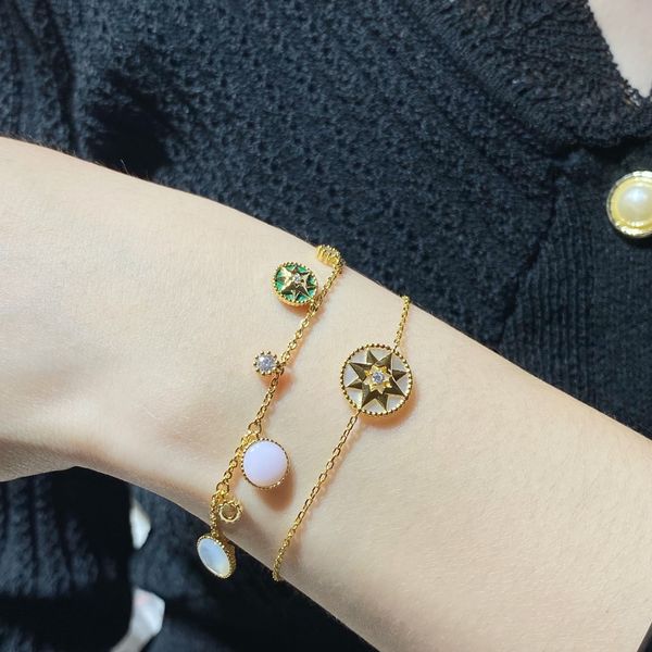 rose des vents bracelet chain new in luxury brand jewelry hand bracelet for woman and mens bangles studded logo emboss mount handmade, Black
rose des vents bracelet chain new in luxury brand jewelry hand bracelet for woman and mens bangles studded logo emboss mount handmade, Black