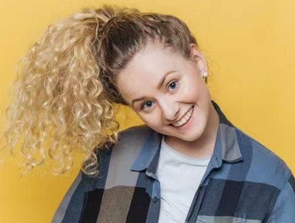raw virgin blonde curl drawstring ponytail for black women natural curly human high puffs drawsstring short ponytails with clip in color 613
raw virgin blonde curl drawstring ponytail for black women natural curly human high puffs drawsstring short ponytails with clip in color 613