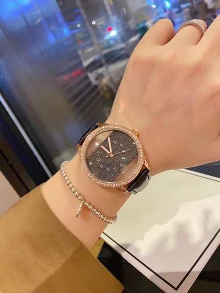 2022 fashion women's 33mm watch sports bezel inlaid diamond british round stainless steel leisure watch, Slivery;golden
2022 fashion women's 33mm watch sports bezel inlaid diamond british round stainless steel leisure watch, Slivery;golden
