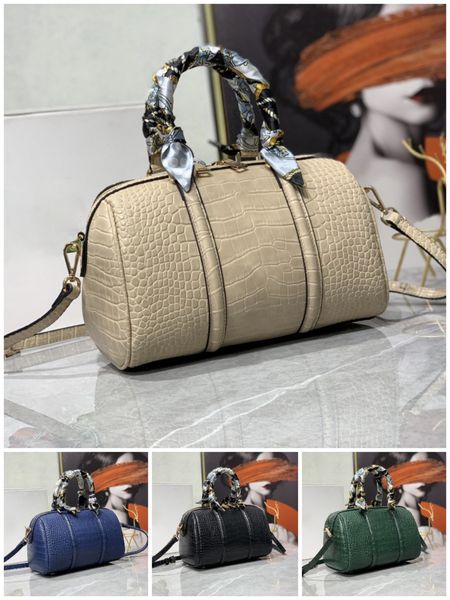 tote bags handbag crossbody shoulder women wallets crocodile grain with lock dust bag black cross body designer bag
tote bags handbag crossbody shoulder women wallets crocodile grain with lock dust bag black cross body designer bag
