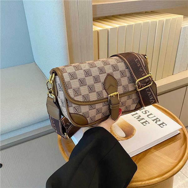 bags women's new popular classic versatile small square bag postman bag single shoulder crossbody bag
bags women's new popular classic versatile small square bag postman bag single shoulder crossbody bag