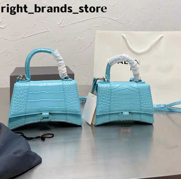 qwertyui45 a luxury designer hourglass bag ladies crocodile pattern shoulder bags leather ladiess handbag presbyopia wallet messenger backpa
qwertyui45 a luxury designer hourglass bag ladies crocodile pattern shoulder bags leather ladiess handbag presbyopia wallet messenger backpa