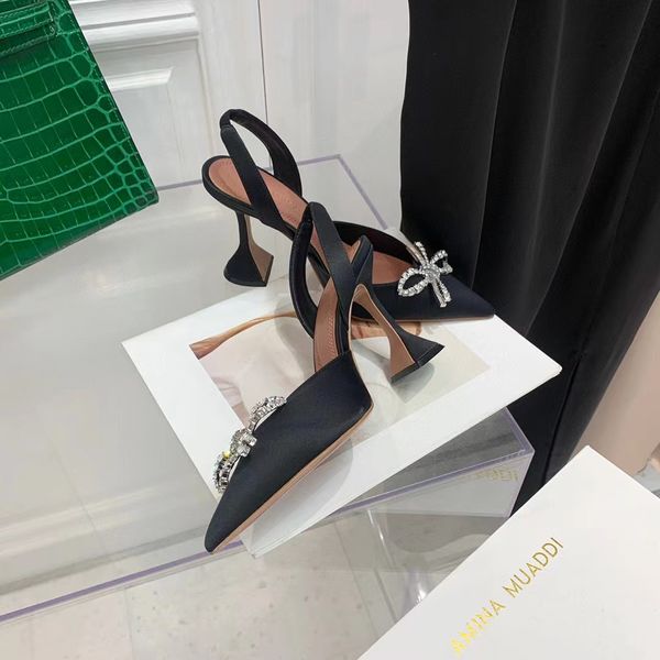 sandals amina muaddi dress shoes satin pointed slingbacks bowtie pumps crystal sunflower high heeled shoe 10cm women luxury designer 1axk, Black
sandals amina muaddi dress shoes satin pointed slingbacks bowtie pumps crystal sunflower high heeled shoe 10cm women luxury designer 1axk, Black
