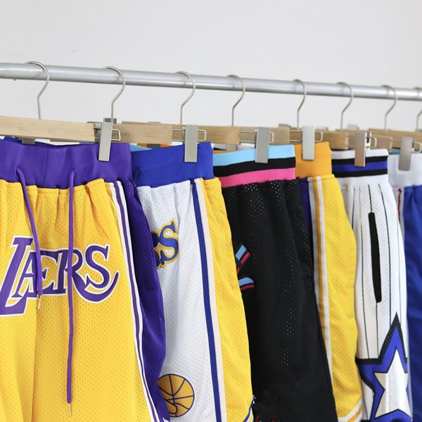 all team justdon basketball shorts baseball football mesh retro casual sports hip pop pants breathable gym training with pocket zipper, White;black
all team justdon basketball shorts baseball football mesh retro casual sports hip pop pants breathable gym training with pocket zipper, White;black