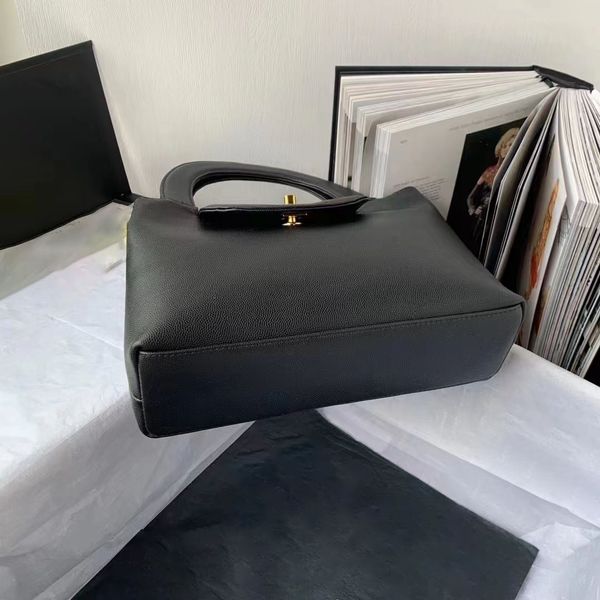 fashion bag crossbody bag ancient style handbag small ball leather elegant temperament never outdated large capacity
fashion bag crossbody bag ancient style handbag small ball leather elegant temperament never outdated large capacity