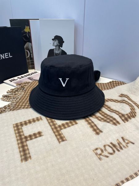 fashion designer knitted hat for men woman fisherman bucket baseball cap spring outdoor casual popular highs quality summer sun visor 21, Blue;gray
fashion designer knitted hat for men woman fisherman bucket baseball cap spring outdoor casual popular highs quality summer sun visor 21, Blue;gray