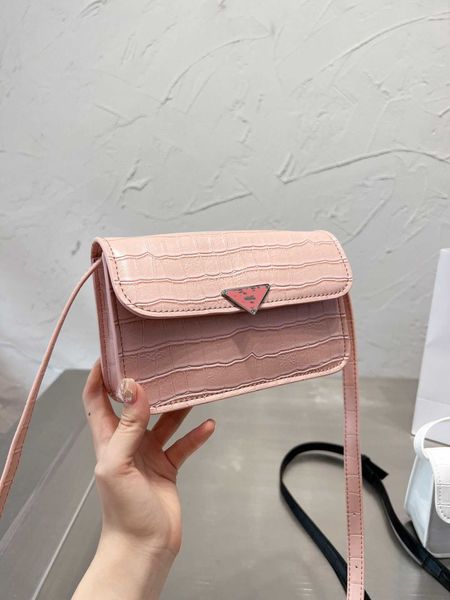 marry little fragrance new fashion luxury crocodile leather simple crossbody versatile popular style women's bag
marry little fragrance new fashion luxury crocodile leather simple crossbody versatile popular style women's bag