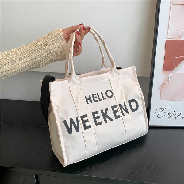 messenger hand-held canvas bag women's and new one shoulder letter small square bag simple leisure large capacity fashion
messenger hand-held canvas bag women's and new one shoulder letter small square bag simple leisure large capacity fashion