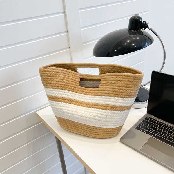woven bucket bag women's new spring and summer solid color small fresh contrast decoration portable cabbage basket women's bag
woven bucket bag women's new spring and summer solid color small fresh contrast decoration portable cabbage basket women's bag