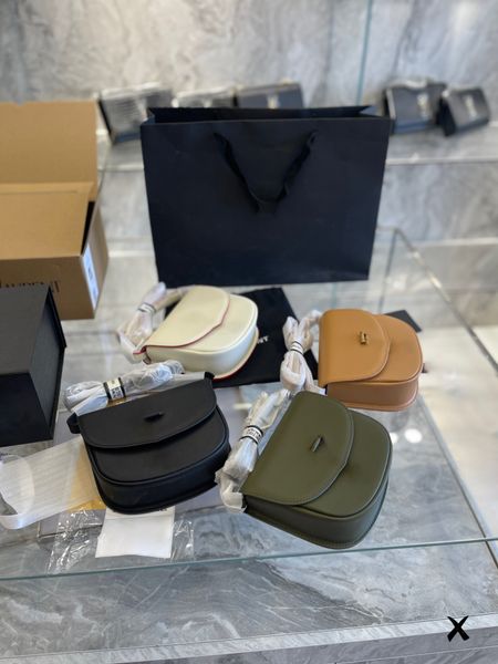 brand designer bag fashion shoulder bag summer 2023 vintage classic logo luxury handbag women purse crossbody bag leather
brand designer bag fashion shoulder bag summer 2023 vintage classic logo luxury handbag women purse crossbody bag leather