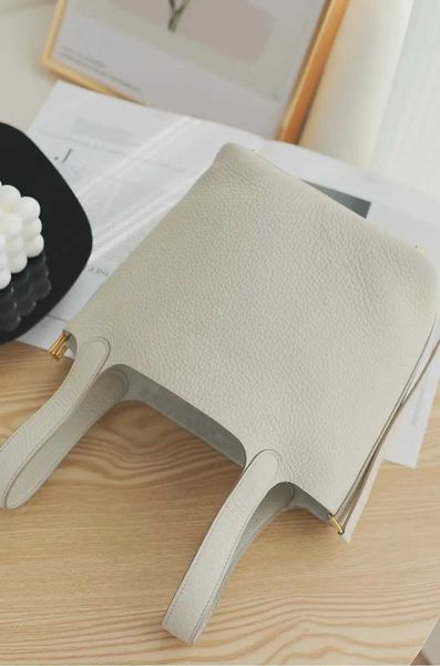 designer herme bags for women home h's new vegetable basket tc leather portable bucket women's litchi pattern w26z
designer herme bags for women home h's new vegetable basket tc leather portable bucket women's litchi pattern w26z