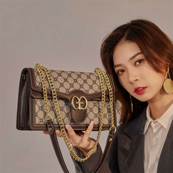 2023 bags clearance outlets high sense high-end new luxury women's one shoulder messenger fashion chain bag
2023 bags clearance outlets high sense high-end new luxury women's one shoulder messenger fashion chain bag