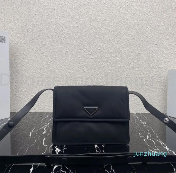 pra da bag fashion luxurys designers postman bags wallets famous cross body totes womens nylon shoulder bags purse women holders hangbag pra
pra da bag fashion luxurys designers postman bags wallets famous cross body totes womens nylon shoulder bags purse women holders hangbag pra