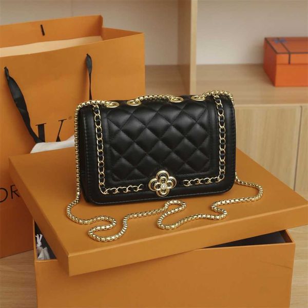 designer handbag store 60% off fashion women's new small lingge chain simple shoulder bag
designer handbag store 60% off fashion women's new small lingge chain simple shoulder bag