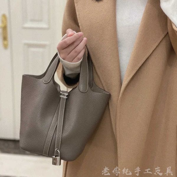 designer herme bags for women h family color matching vegetable basket leather bucket litchi grain hand tc cow
designer herme bags for women h family color matching vegetable basket leather bucket litchi grain hand tc cow