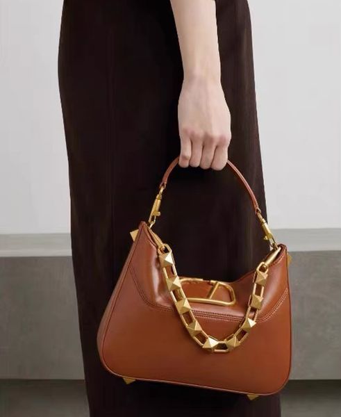 designer bag handbag tote bag crossbody bag women fashion brown shoulder hobo bag evening purse luxury chain the tote bag metal lock leather
designer bag handbag tote bag crossbody bag women fashion brown shoulder hobo bag evening purse luxury chain the tote bag metal lock leather
