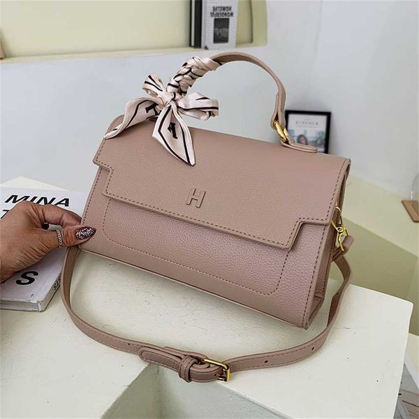 designer handbag store 60% off early autumn new style personality fashion shoulder leather simple solid color diagonal casual small square b
designer handbag store 60% off early autumn new style personality fashion shoulder leather simple solid color diagonal casual small square b