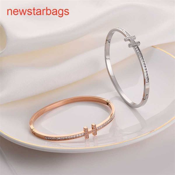 herme designer bracelets online store simple titanium steel bracelet female h diamond 18k gold temperament high sense st, Golden;silver
herme designer bracelets online store simple titanium steel bracelet female h diamond 18k gold temperament high sense st, Golden;silver