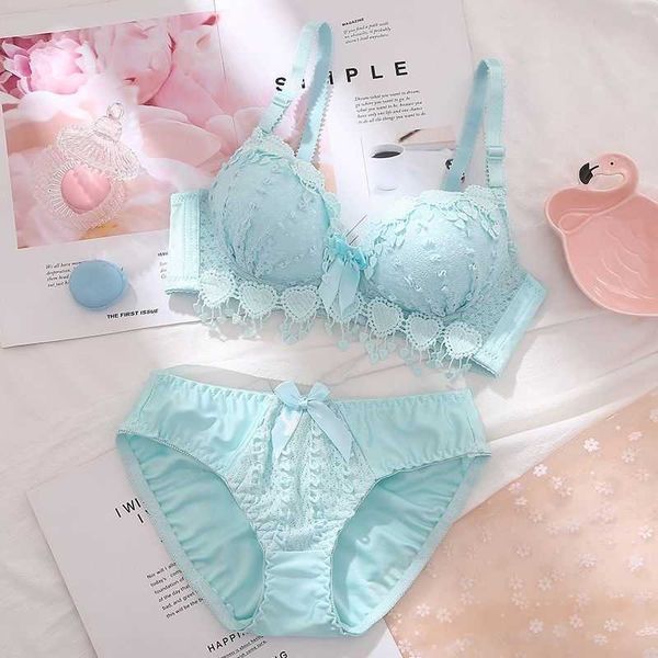 set fashion new women floral lace underwear brassiere outfit wireless solid push up bra lingerie corset y2302, Red;black
set fashion new women floral lace underwear brassiere outfit wireless solid push up bra lingerie corset y2302, Red;black