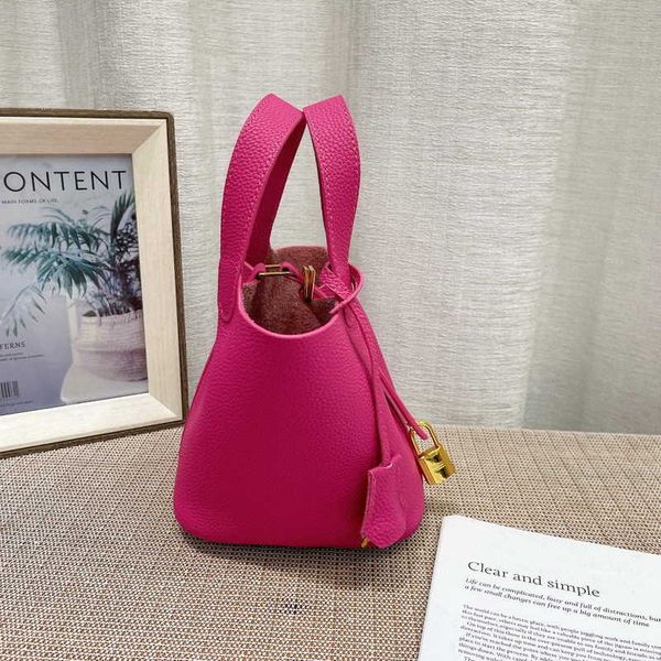 designer herme bags for women 2023 new h layer cow leather 14cm vegetable basket women's mini bucket cute sd9y
designer herme bags for women 2023 new h layer cow leather 14cm vegetable basket women's mini bucket cute sd9y