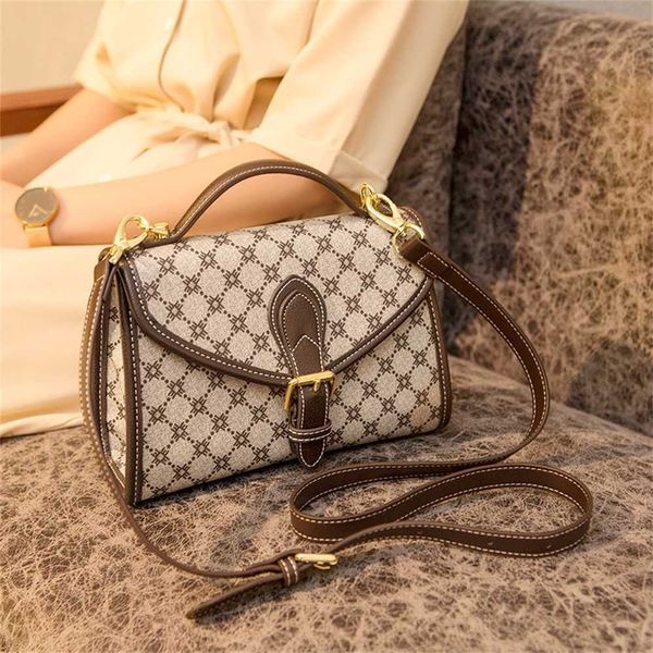 designer handbag store 60% off new fashion versatile women's one shoulder messenger small bag
designer handbag store 60% off new fashion versatile women's one shoulder messenger small bag