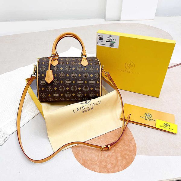 leicester travel shop new gift box fashion versatile printed shoulder handbag boston pillow bag
leicester travel shop new gift box fashion versatile printed shoulder handbag boston pillow bag