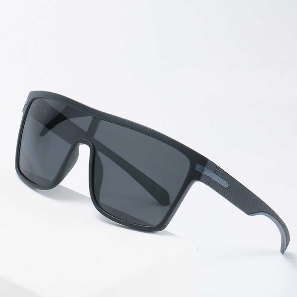 outdoor eyewear 2023 new fashion men's and women's large frame sunglasses trend tr polarized sunglasses, White;black
outdoor eyewear 2023 new fashion men's and women's large frame sunglasses trend tr polarized sunglasses, White;black