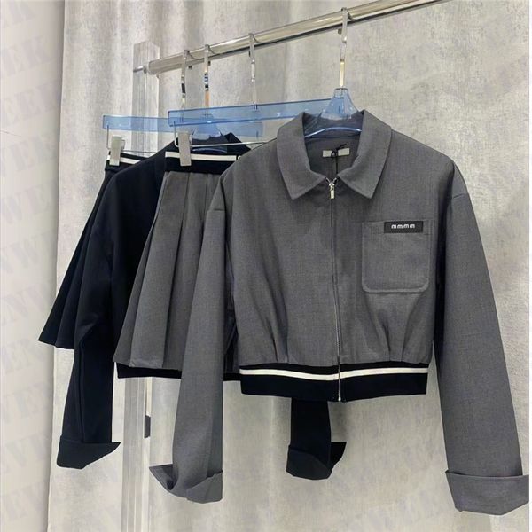 designer letter women jackets dress sets fashion short style coat cool girl pleated skirts two piece, White
designer letter women jackets dress sets fashion short style coat cool girl pleated skirts two piece, White