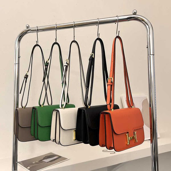 women's bag new texture hardware lock litchi bean curd bag single shoulder messenger small square bag
women's bag new texture hardware lock litchi bean curd bag single shoulder messenger small square bag