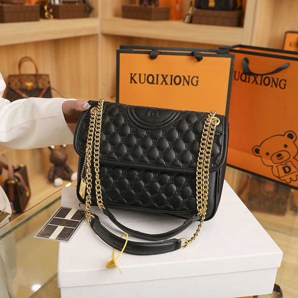 glory new fashion shoulder bag rhombus texture soft leather underarm shoulder bag chain messenger bag
glory new fashion shoulder bag rhombus texture soft leather underarm shoulder bag chain messenger bag