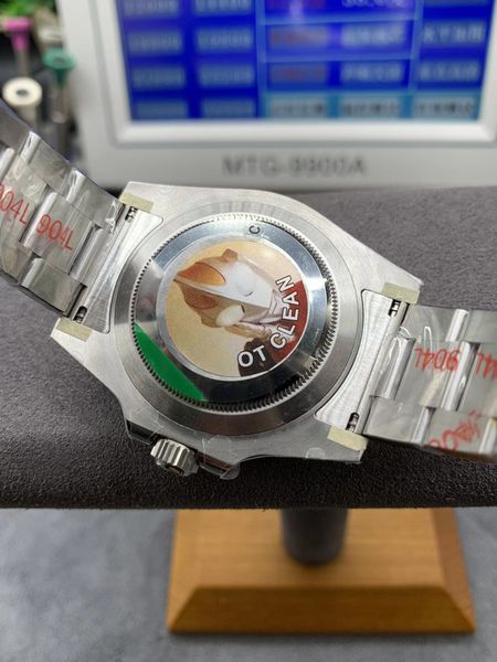 clean factory designer watches for luxury woman watch 40-41mm 3135 or 3235 automatic imported mechanical movement waterproof 100m c3, Slivery;golden
clean factory designer watches for luxury woman watch 40-41mm 3135 or 3235 automatic imported mechanical movement waterproof 100m c3, Slivery;golden