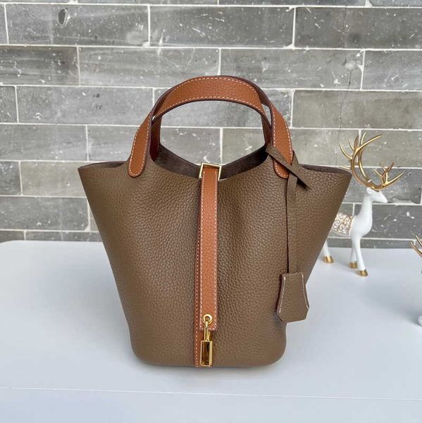 designer herme bags for women 2023 summer new h family tc first layer kraft vegetable basket women's leather b
designer herme bags for women 2023 summer new h family tc first layer kraft vegetable basket women's leather b