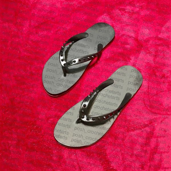 fashion studs flip flops for men and women's slips beach slippers with rocks eu35-46, Black
fashion studs flip flops for men and women's slips beach slippers with rocks eu35-46, Black