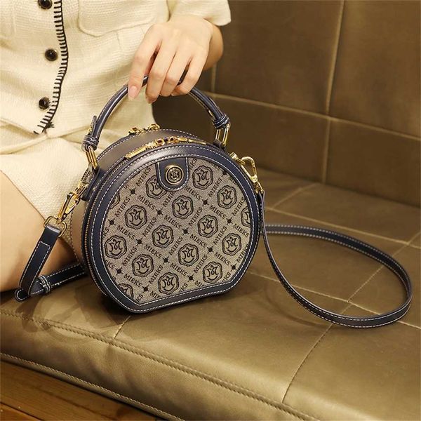 designer handbag store 60% off summer new fashion canvas women's cake small round camera single shoulder messenger old flower handbag
designer handbag store 60% off summer new fashion canvas women's cake small round camera single shoulder messenger old flower handbag