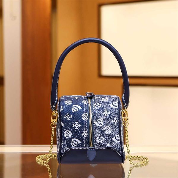 79% off bags outlet store french new chain underarm small crowd shoulder super fire large capacity messenger bag woman
79% off bags outlet store french new chain underarm small crowd shoulder super fire large capacity messenger bag woman