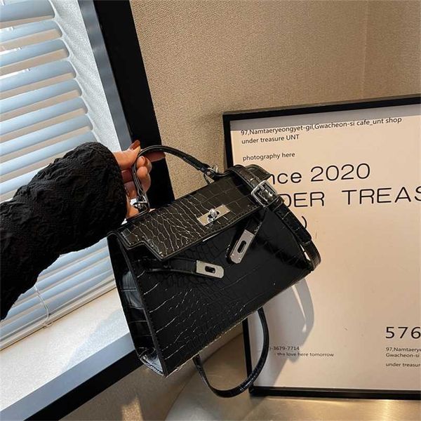 2023 bags clearance outlets advanced feeling small women's new alligator carrie versatile fashion shoulder messenger bag
2023 bags clearance outlets advanced feeling small women's new alligator carrie versatile fashion shoulder messenger bag