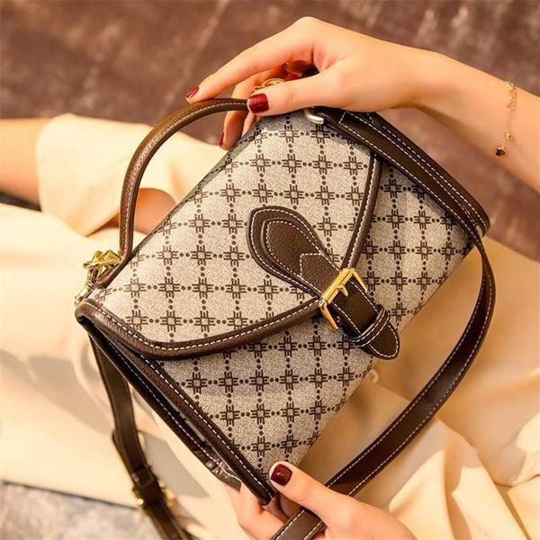 2023 bags clearance outlets bag new cambridge women's advanced feeling single shoulder messenger small square bag trend
2023 bags clearance outlets bag new cambridge women's advanced feeling single shoulder messenger small square bag trend