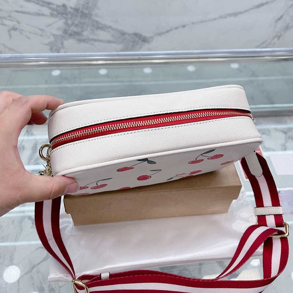 shoulder bag designer crossbody bags lady shopping handbags luxury leather messenger camera bags women fashion totes purses 230206
shoulder bag designer crossbody bags lady shopping handbags luxury leather messenger camera bags women fashion totes purses 230206