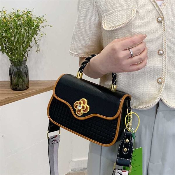 2023 bags clearance outlets new women's and summer one shoulder messenger high sense portable square bag fashion foreign style chain ba
2023 bags clearance outlets new women's and summer one shoulder messenger high sense portable square bag fashion foreign style chain ba