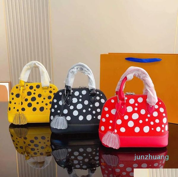 designer bag tote shoulder bags designer crossbody women seashell bag luxurys handbags shoder womens 32 classic handbag drop delivery lage a
designer bag tote shoulder bags designer crossbody women seashell bag luxurys handbags shoder womens 32 classic handbag drop delivery lage a