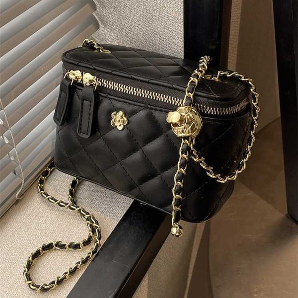 2023 bags clearance outlets advanced texture small french simple women's new fashion rhombus chain single shoulder messenger bucket bag
2023 bags clearance outlets advanced texture small french simple women's new fashion rhombus chain single shoulder messenger bucket bag