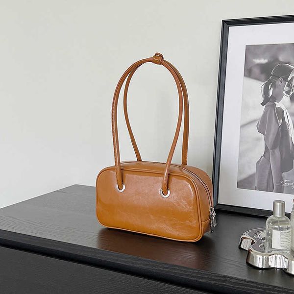 shoulder bags portable bento bag new niche design light luxury boston women's oil wax skin one-shoulder pillow
shoulder bags portable bento bag new niche design light luxury boston women's oil wax skin one-shoulder pillow