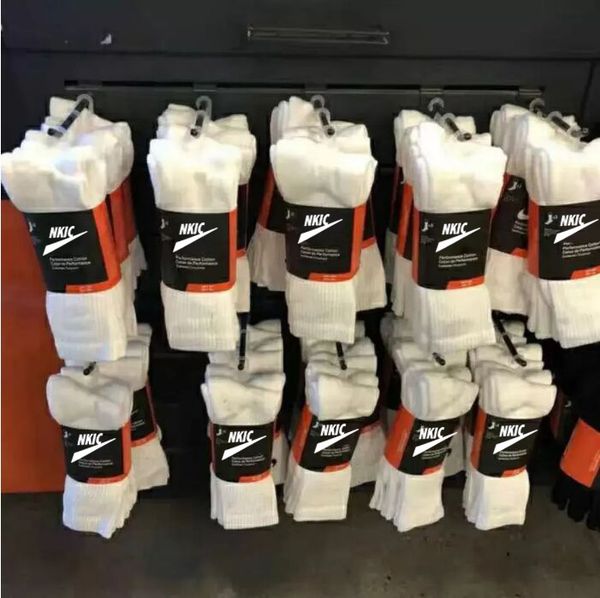 men cotton socks four seasons casual male women brand logo embroidery basketball football soccer running sock soft simple fashions, Black
men cotton socks four seasons casual male women brand logo embroidery basketball football soccer running sock soft simple fashions, Black